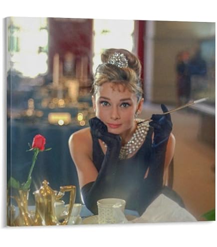 Amazon.co.jp: Audrey Hepburnオードリー・ヘプバーン《ティファニーで
